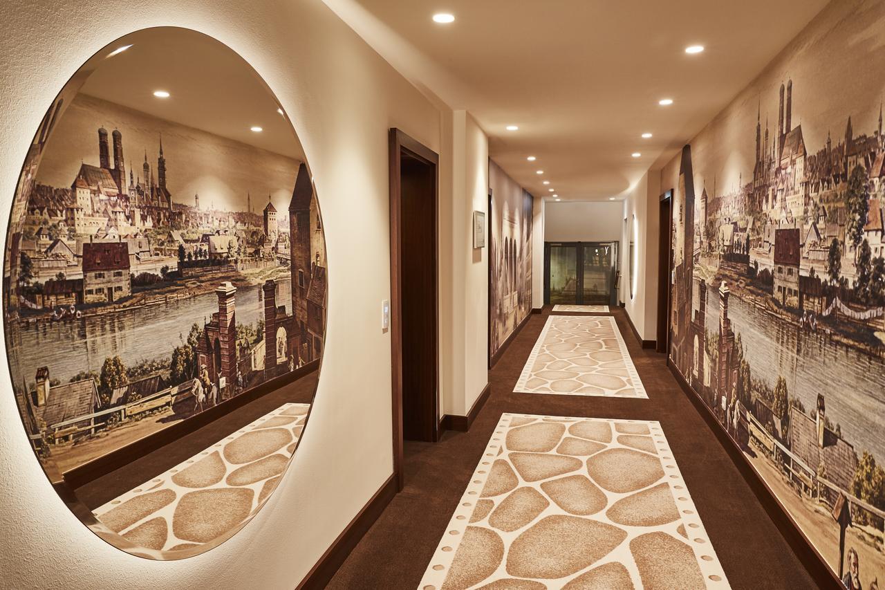 Vier Jahreszeiten Kempinski Hotel 5*